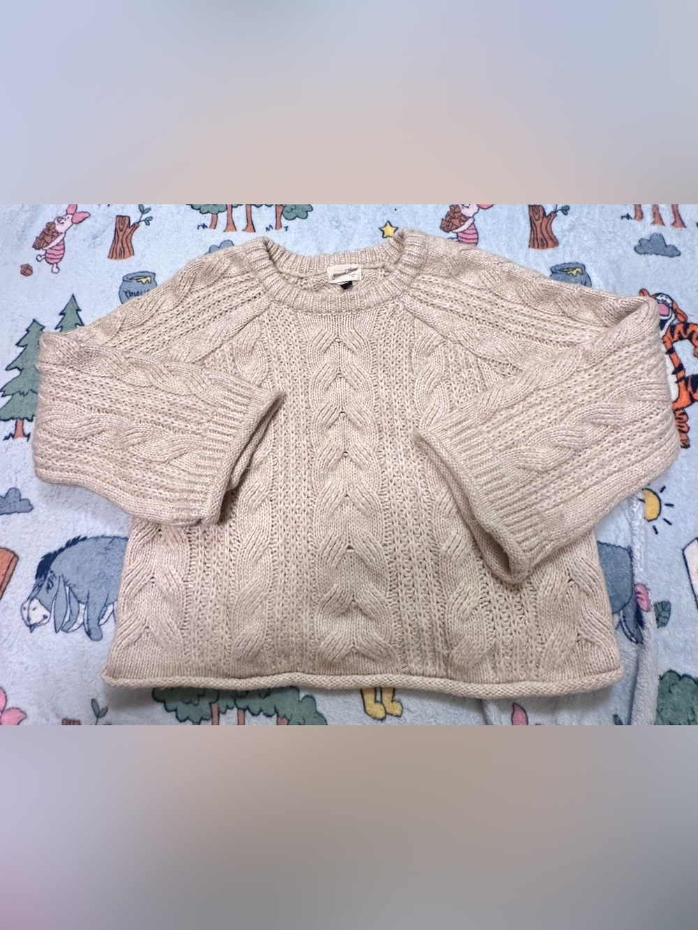 (NEW) Hollister Cream Cable Knit Crewneck Sweater
